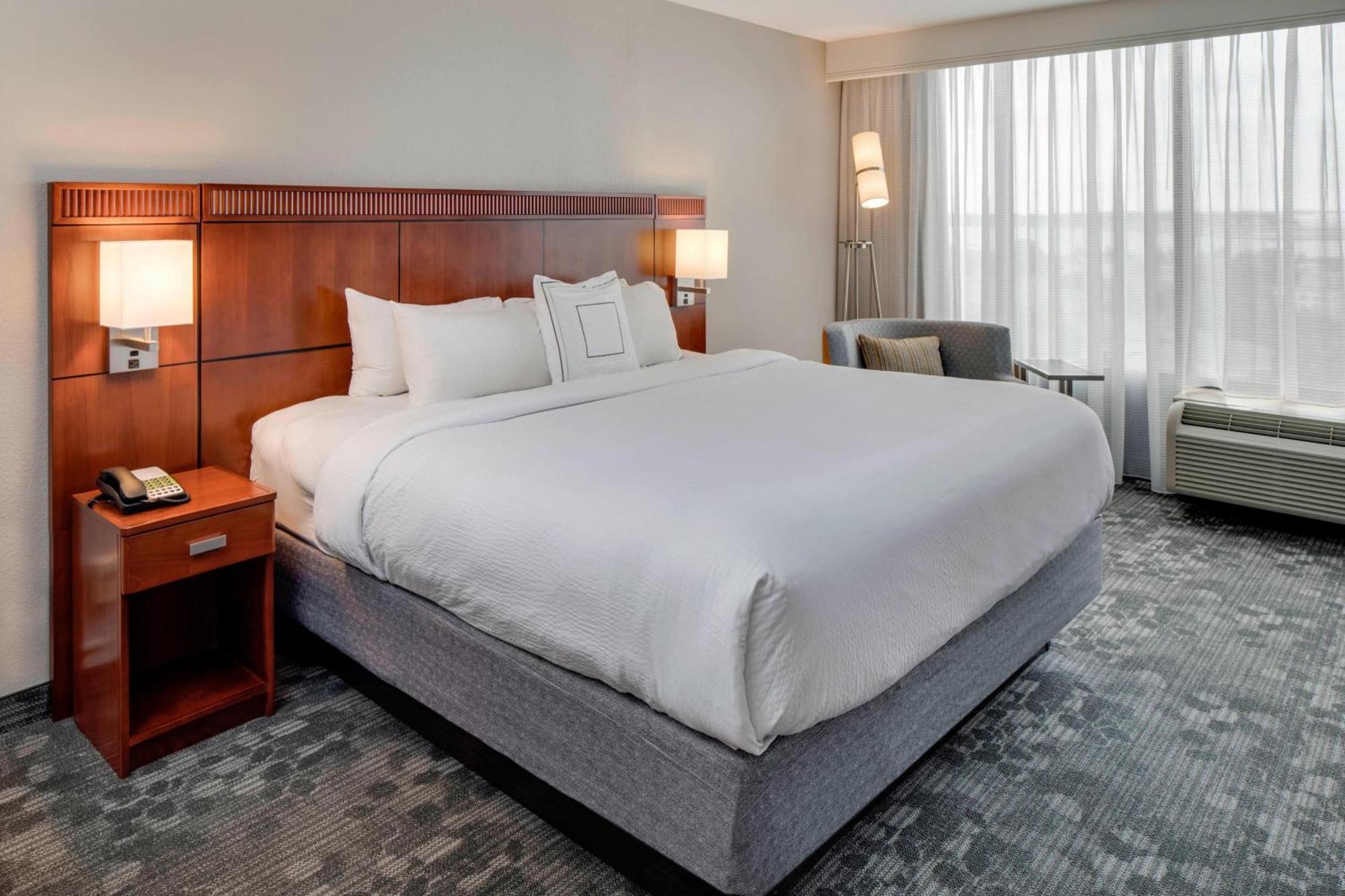 Courtyard By Marriott Boston Logan Airport Hotel Eksteriør billede