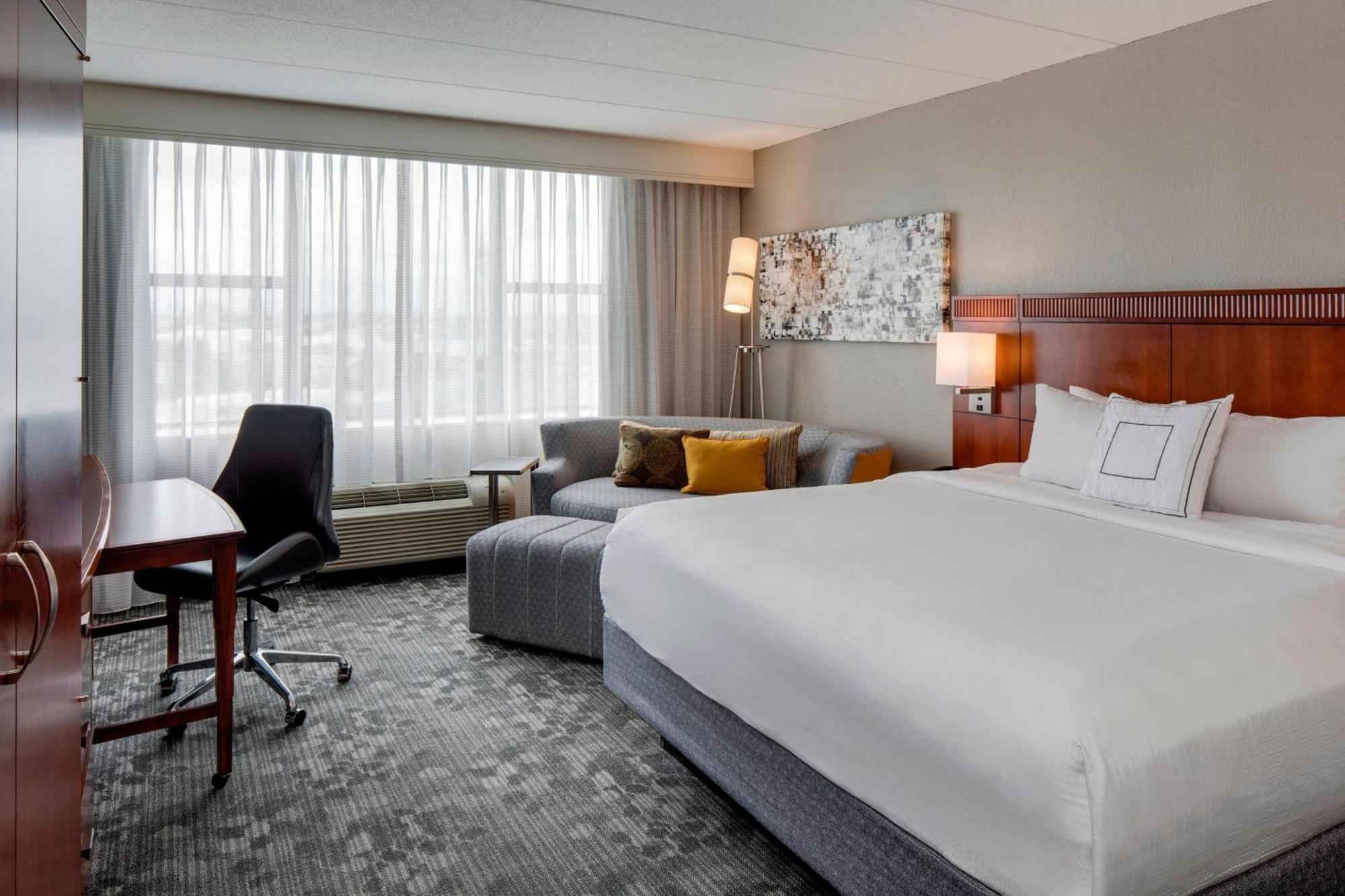 Courtyard By Marriott Boston Logan Airport Hotel Eksteriør billede