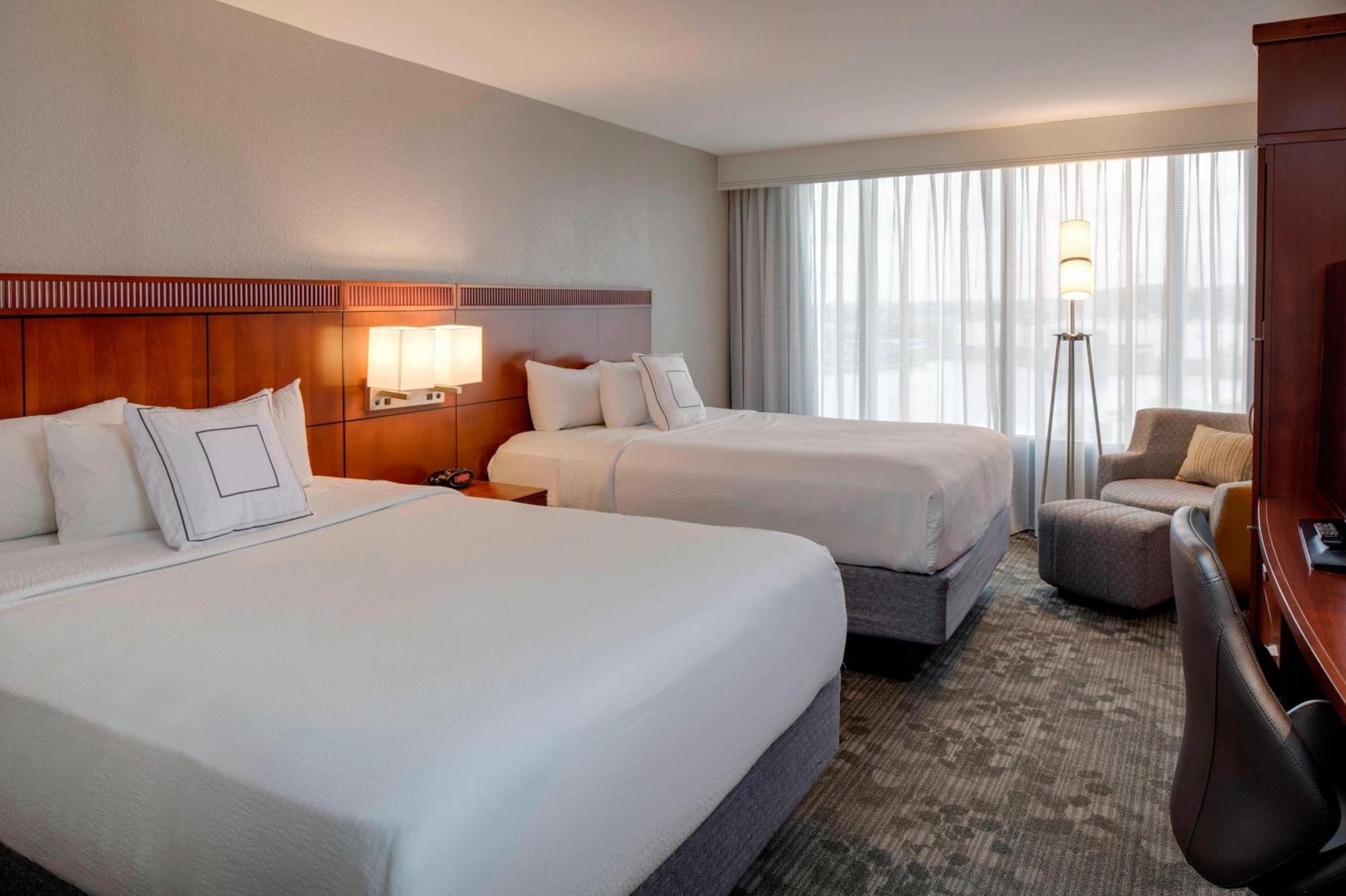 Courtyard By Marriott Boston Logan Airport Hotel Eksteriør billede