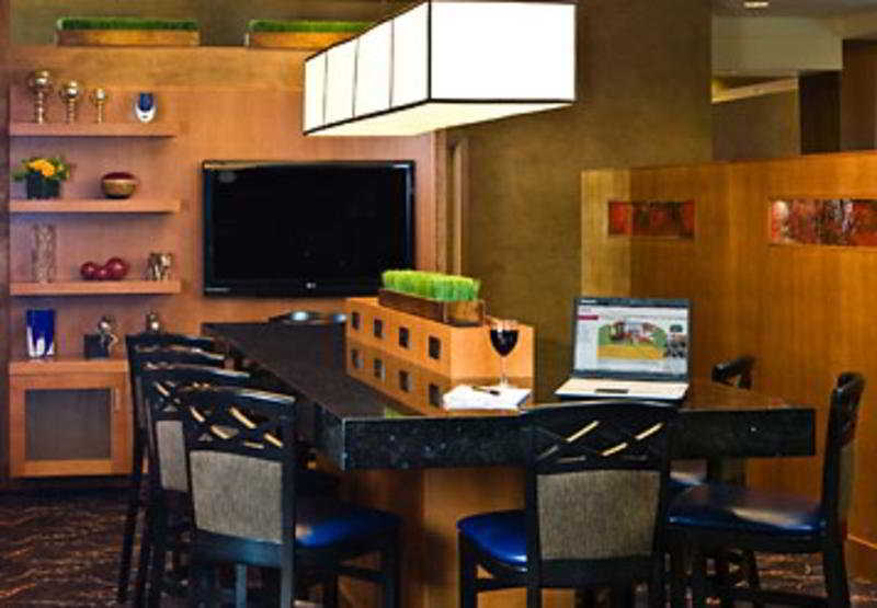 Courtyard By Marriott Boston Logan Airport Hotel Eksteriør billede