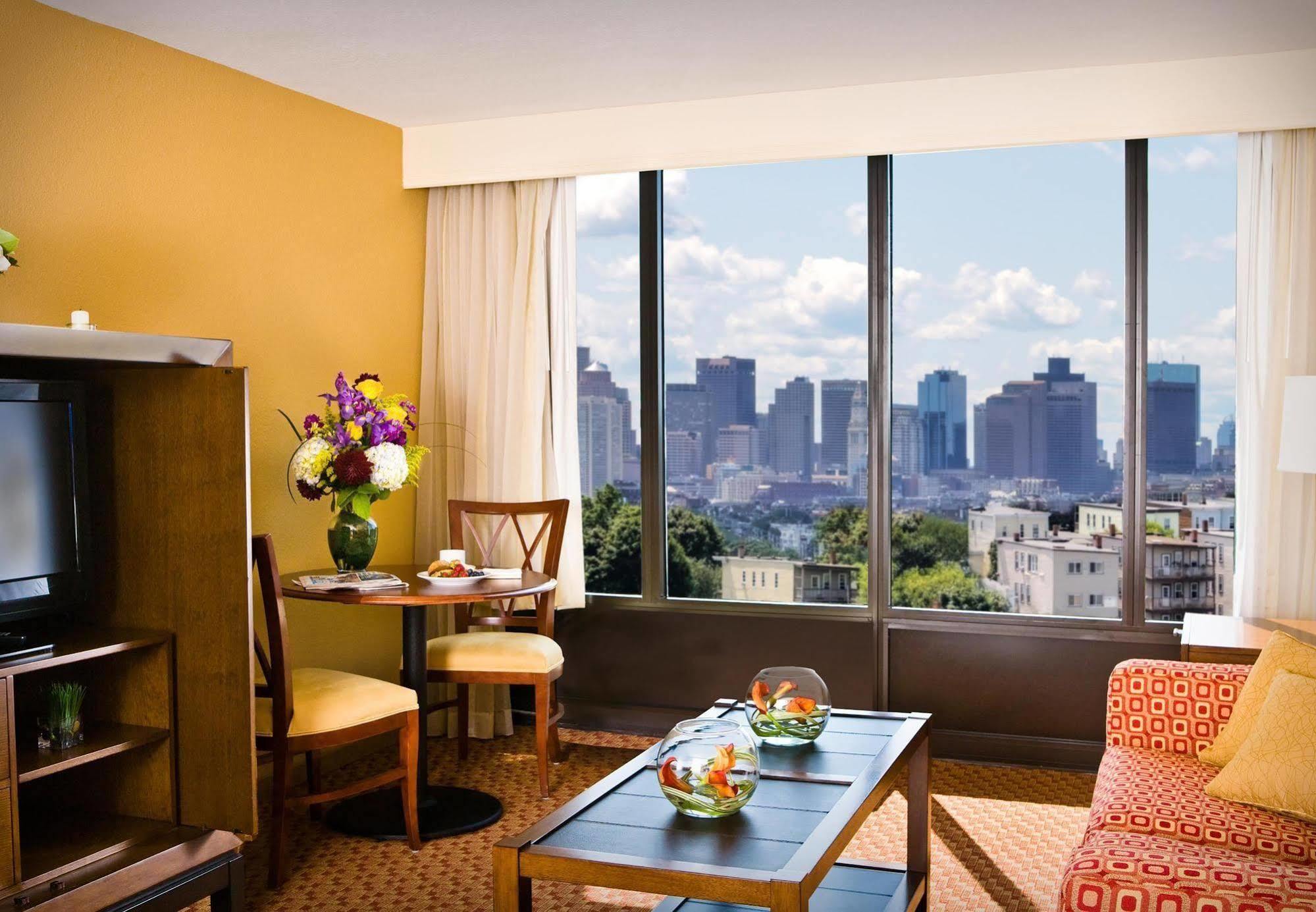Courtyard By Marriott Boston Logan Airport Hotel Eksteriør billede